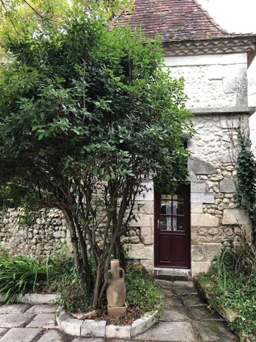 Gite De L'Edelinie Nanteuil-Auriac-de-Bourzac Εξωτερικό φωτογραφία